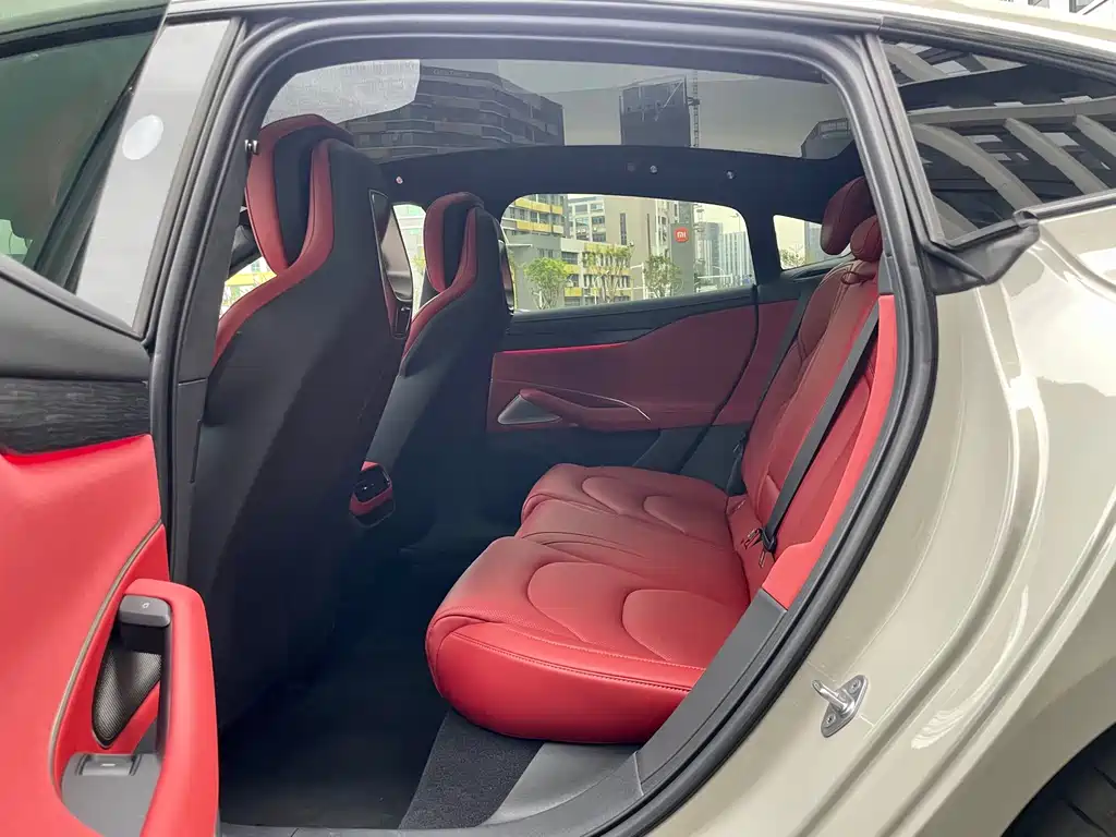 XIAOMI CAR XIAOMI SU7