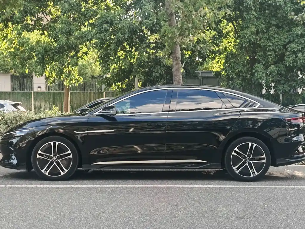 BYD Han — миниатюра 3