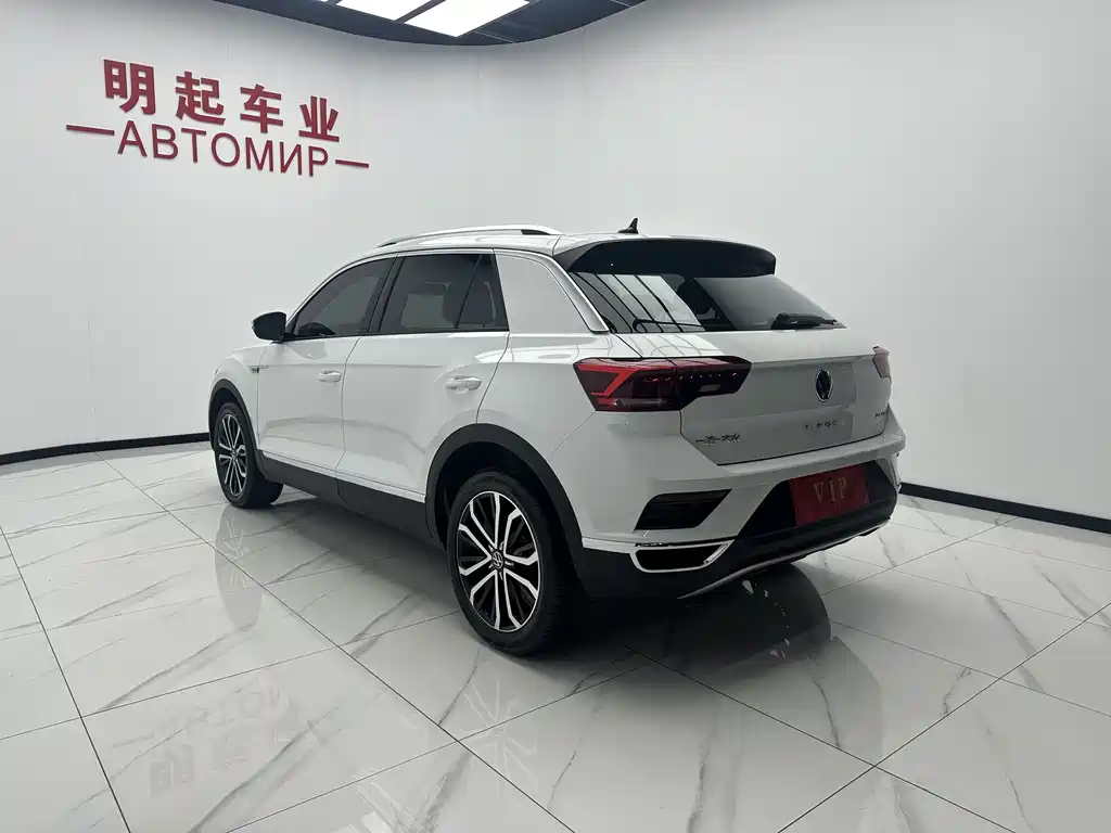 Volkswagen T-Roc 2022 280TSI DSG PLUS