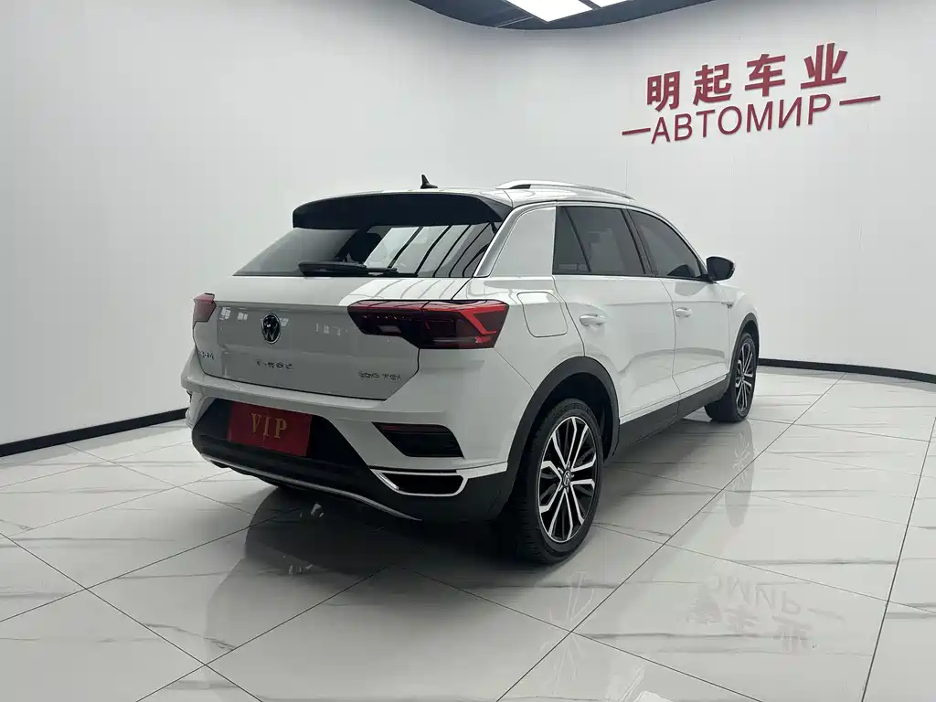 Volkswagen T-Roc 2022 280TSI DSG PLUS