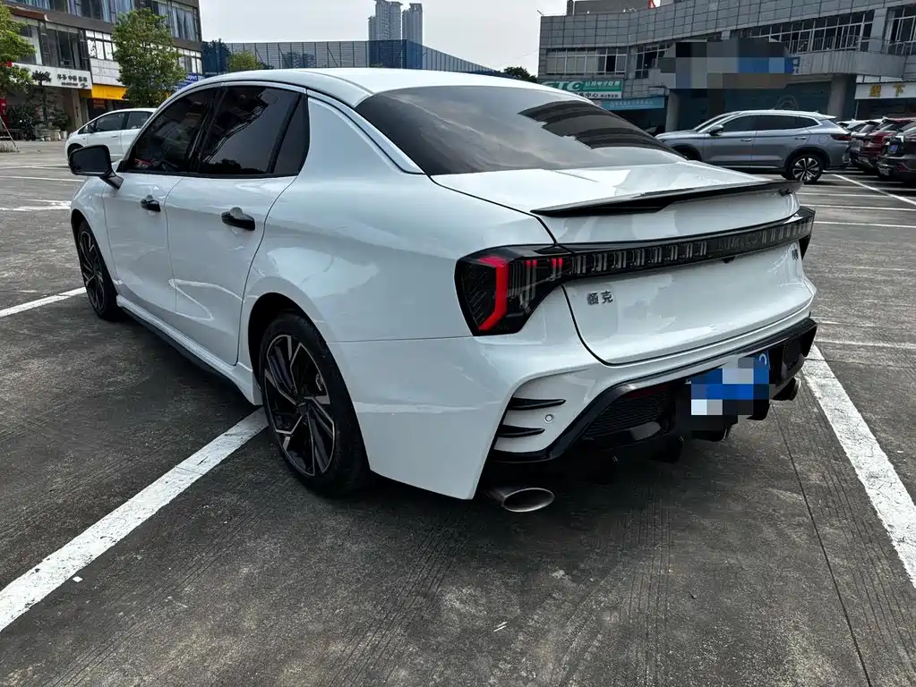 Lynk & Co 03 — миниатюра 10