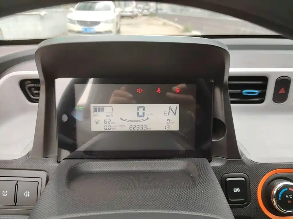 Wuling MINIEV — миниатюра 12