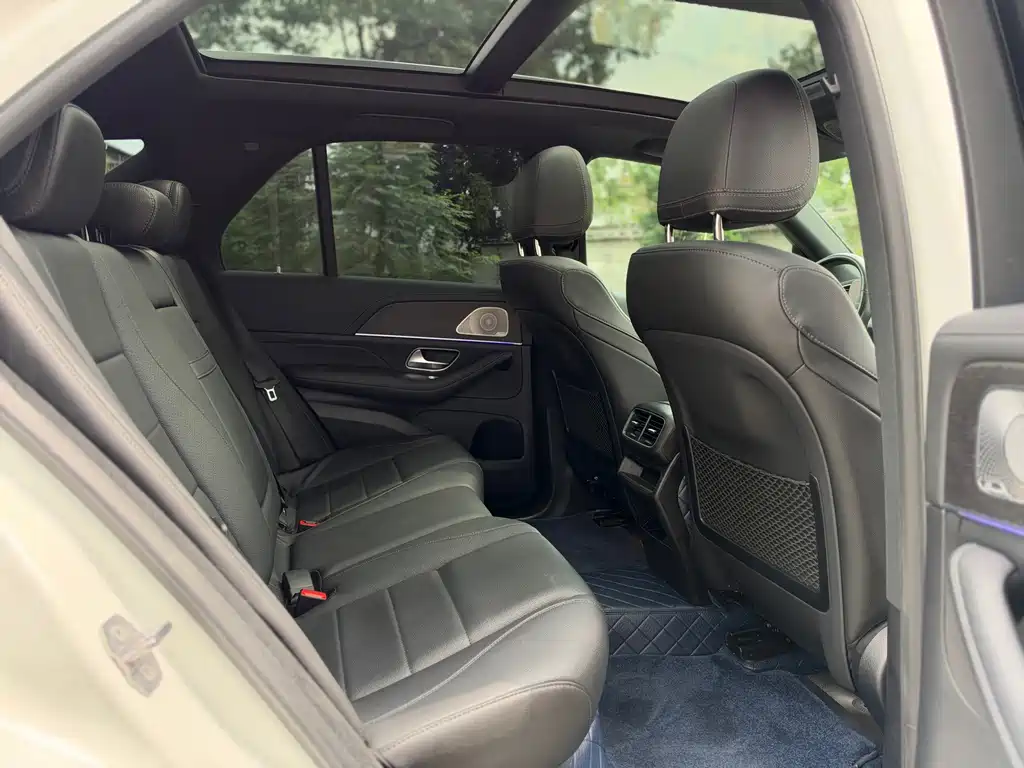Mercedes-Benz GLE (Import) — миниатюра 9
