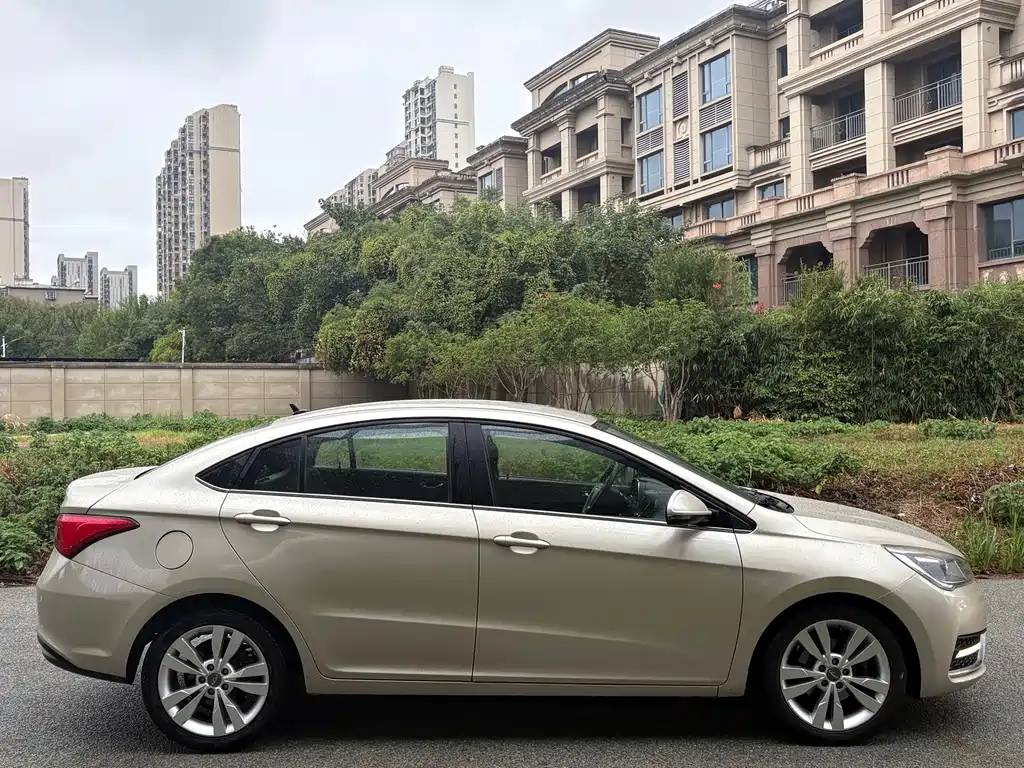 Chery Arrizo 5 — миниатюра 8