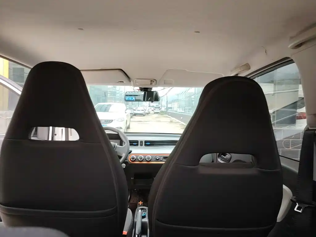 Wuling MINIEV — миниатюра 18