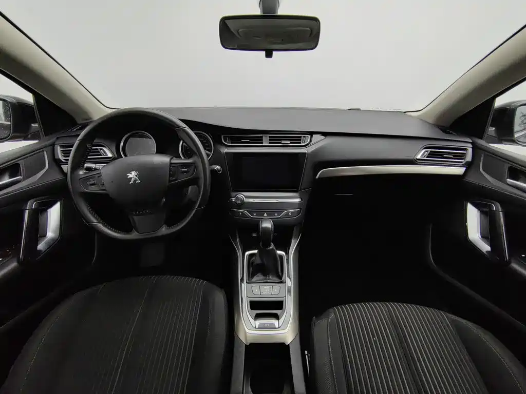 Peugeot 408 — миниатюра 5