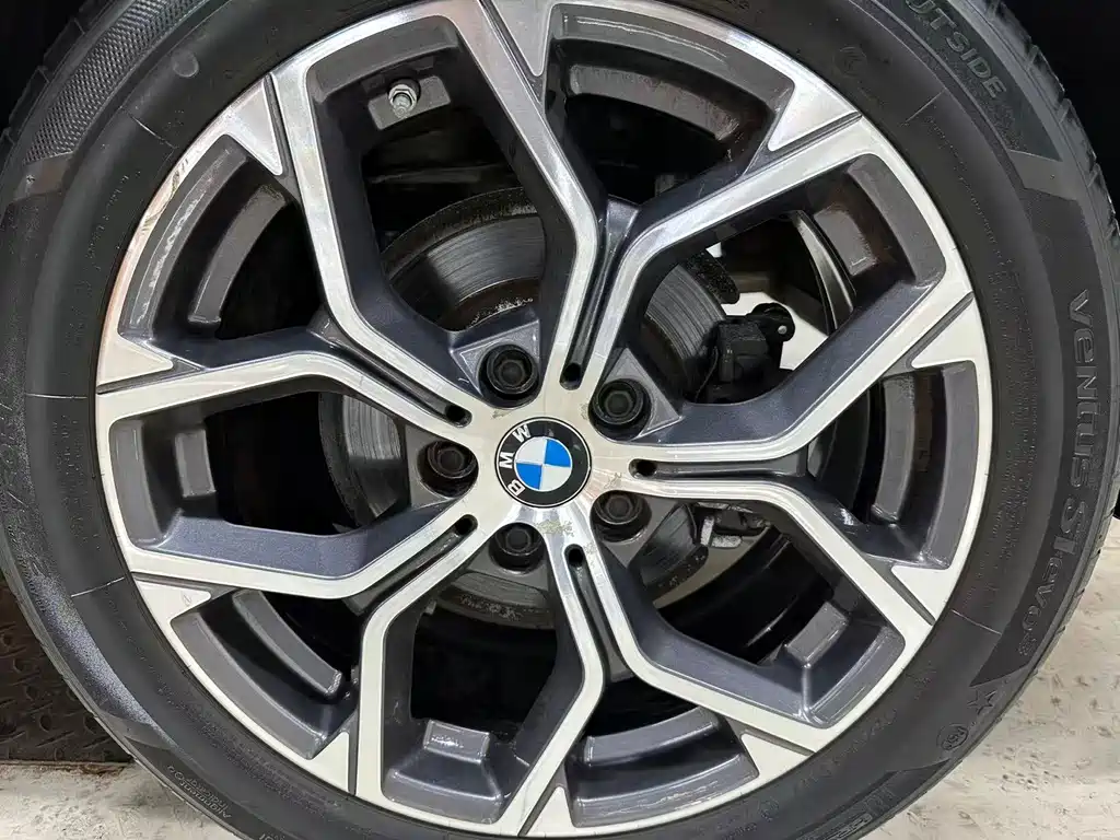 BMW X1 — миниатюра 13