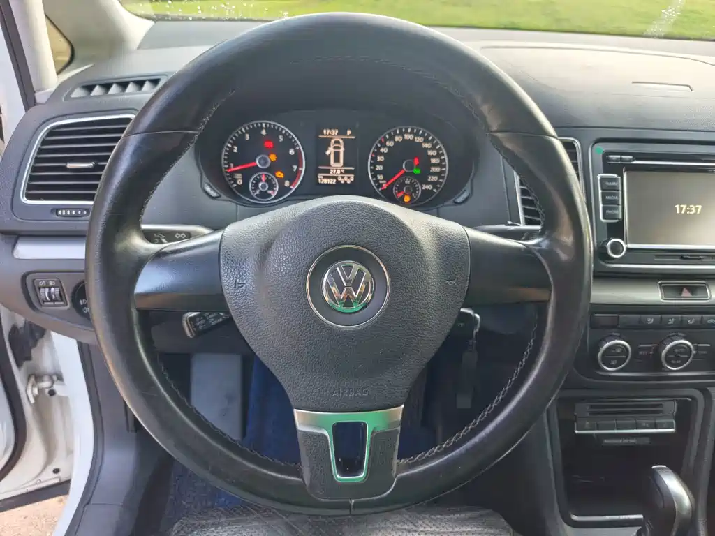 Volkswagen Sharan — миниатюра 18