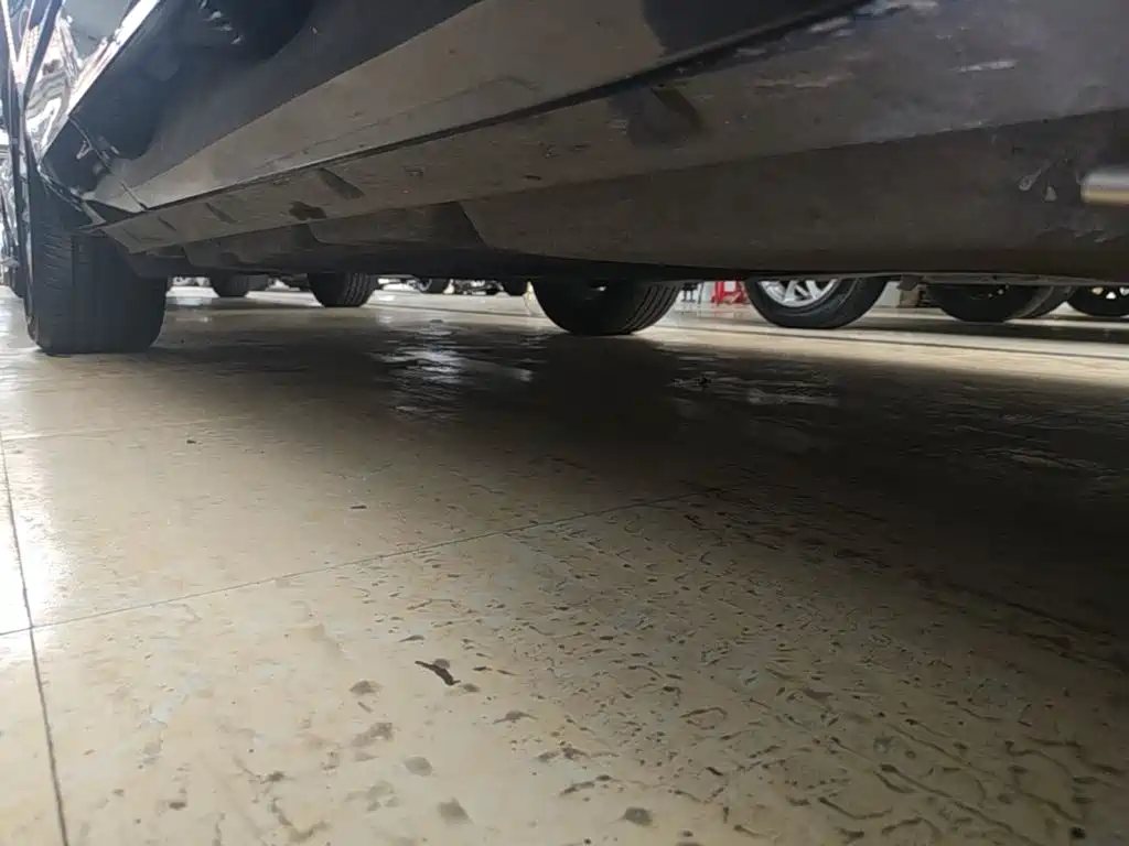 Volkswagen Touareg — миниатюра 21