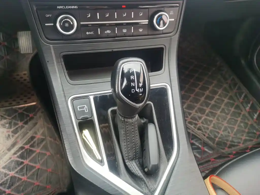Geely Vision — миниатюра 10