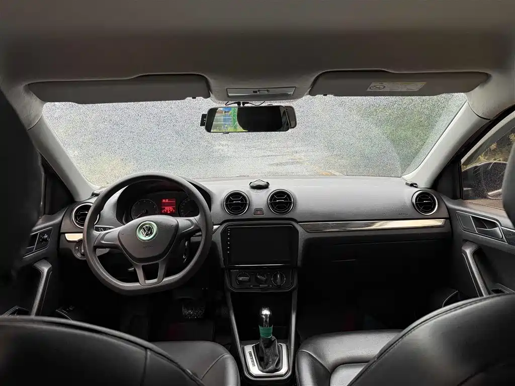 Volkswagen Jetta — миниатюра 8