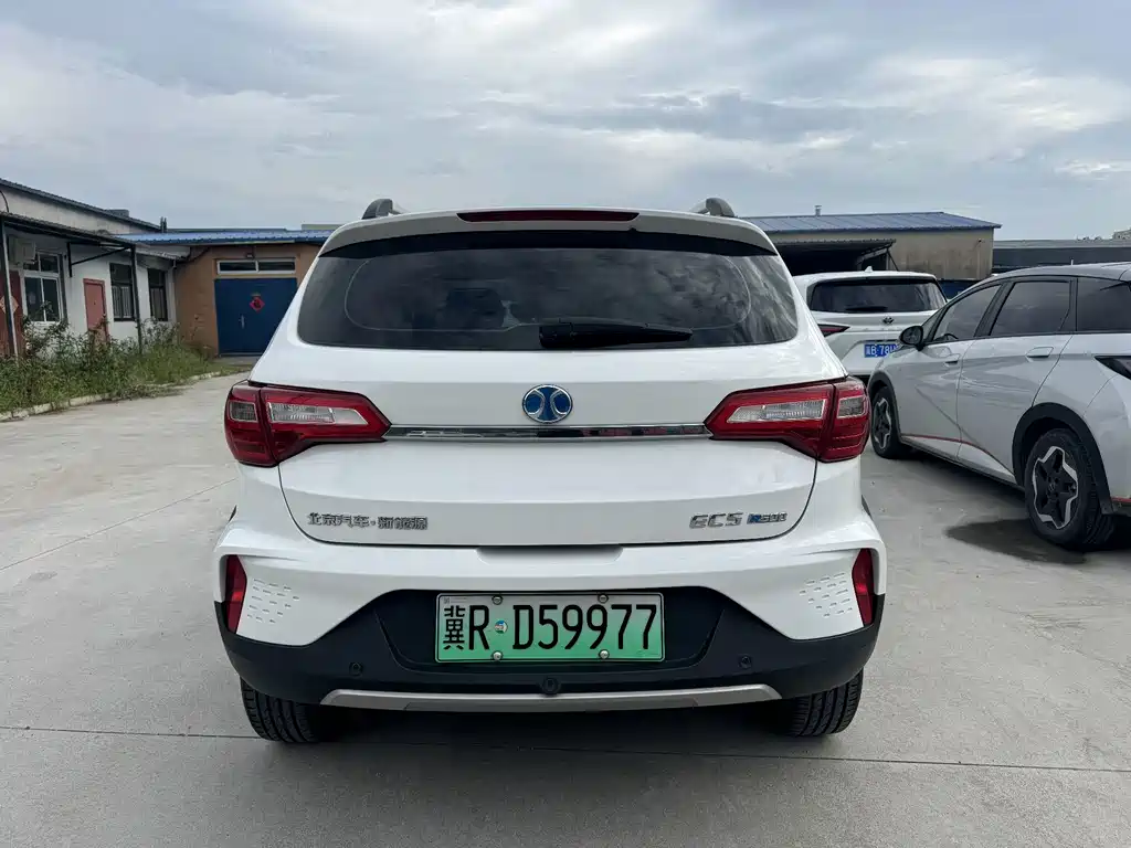 BAIC New Energy EC5 — миниатюра 10