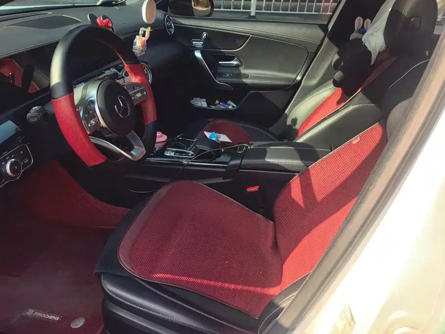 Mercedes-Benz A-Class — миниатюра 9