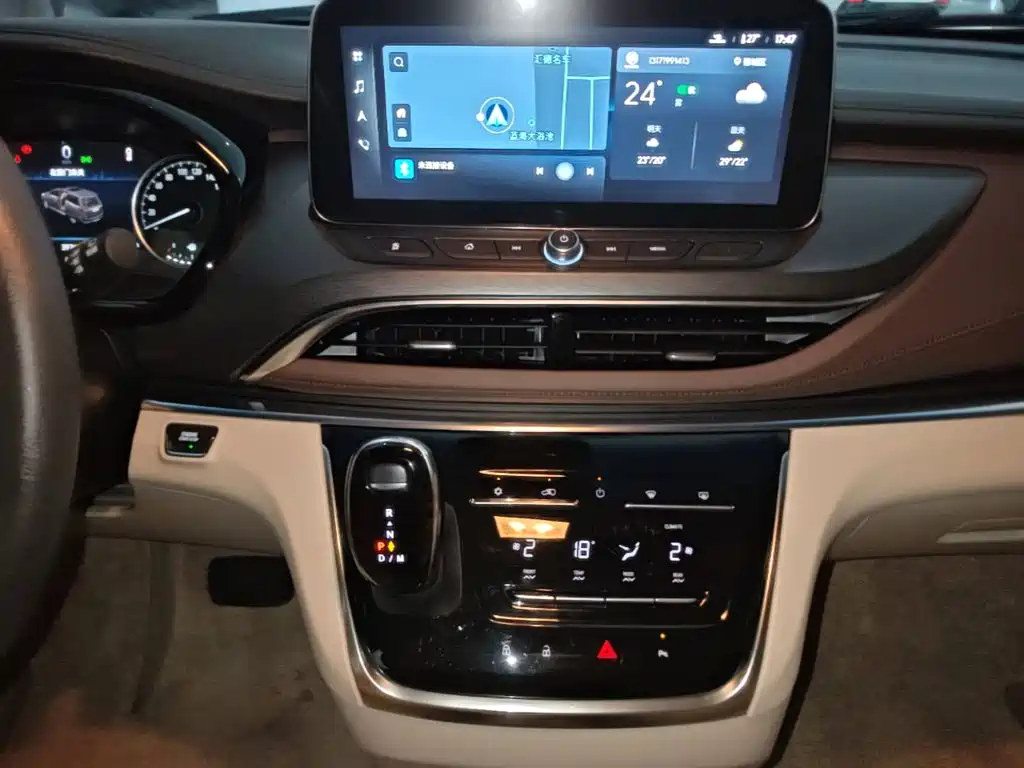 Buick GL8 — миниатюра 13