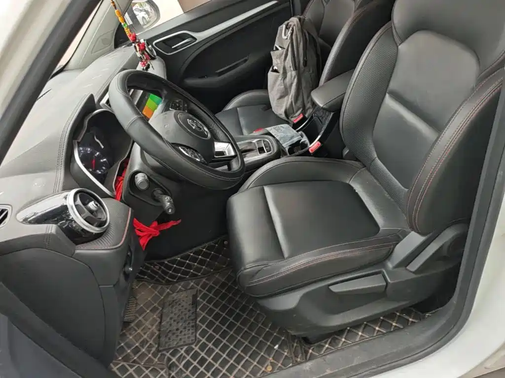 MG ZS — миниатюра 15