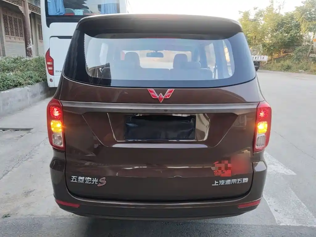 Wuling Hongguang — миниатюра 6