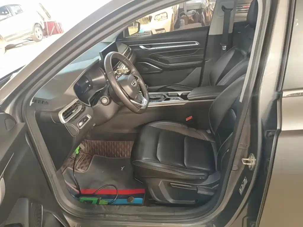 Geely Emgrand — миниатюра 15