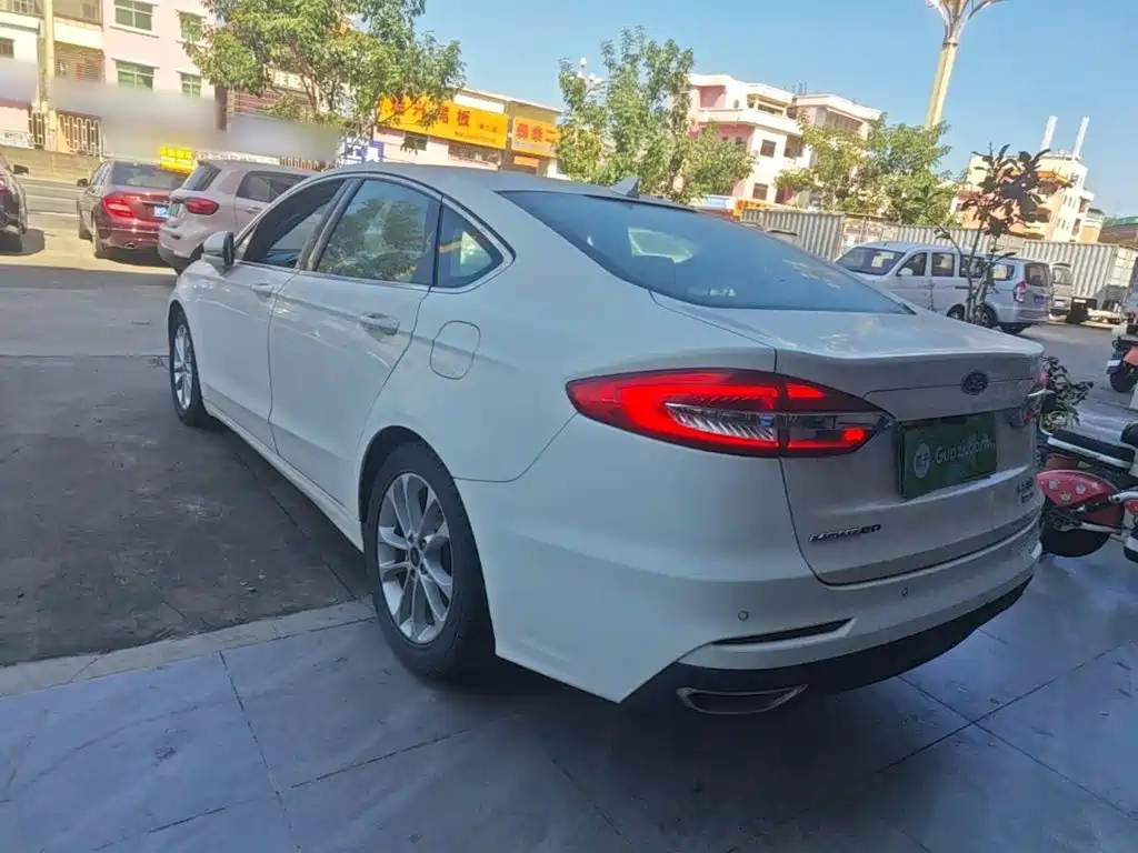 Ford Mondeo — миниатюра 5