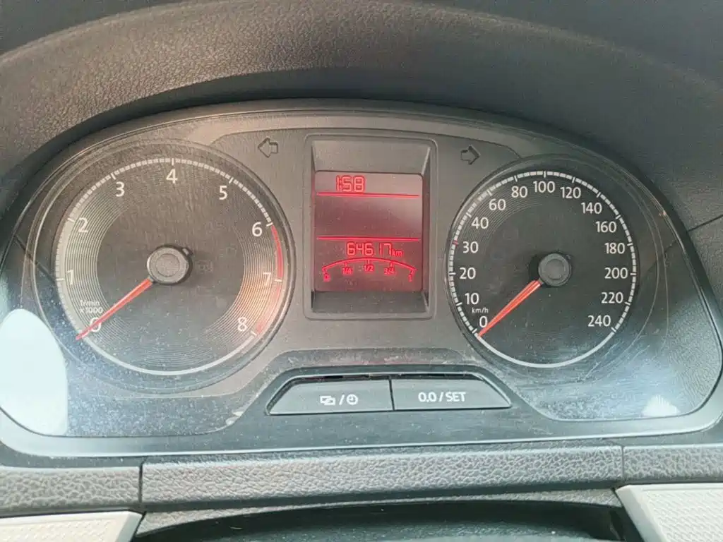 Volkswagen Jetta — миниатюра 12