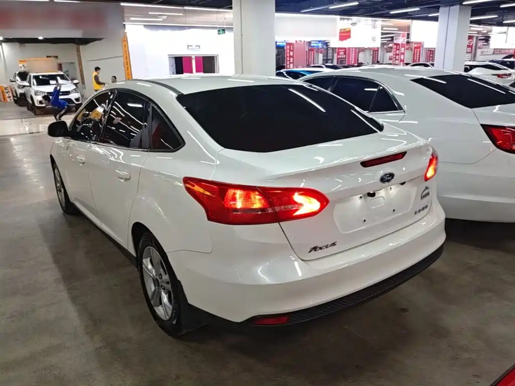 Ford Focus — миниатюра 5