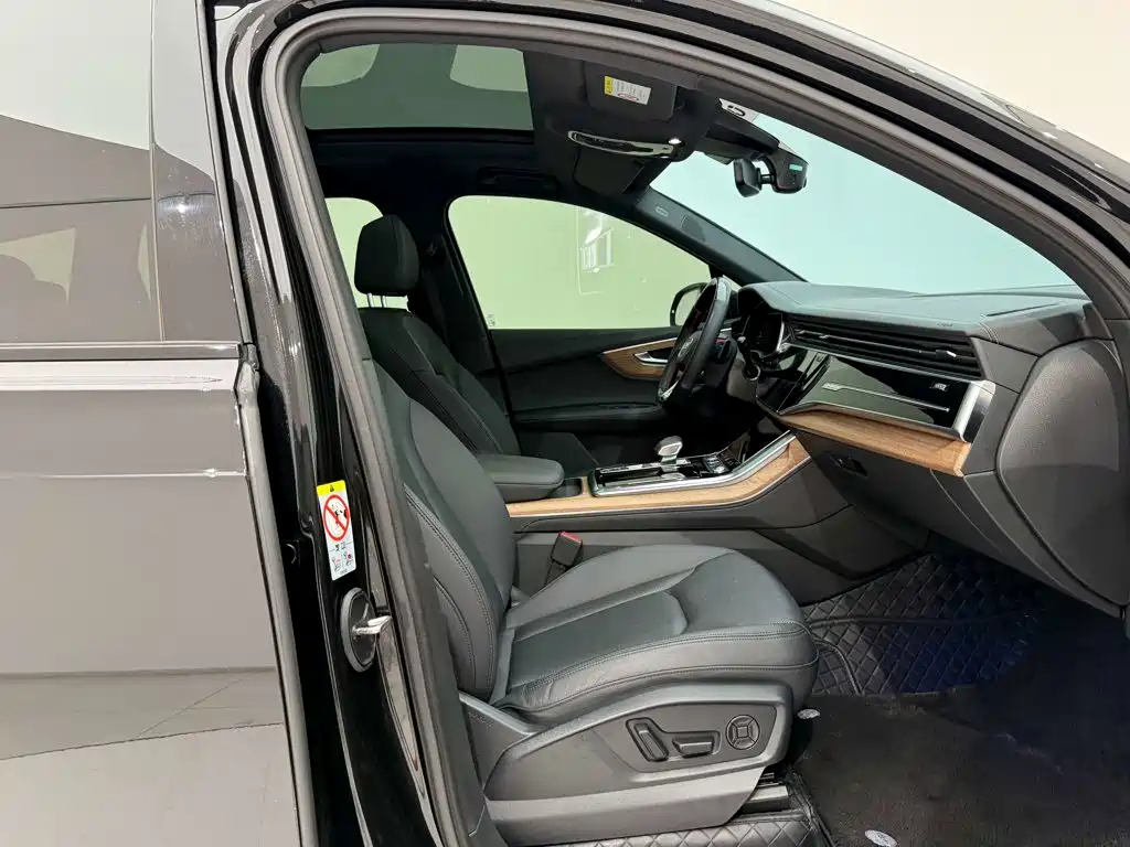 Audi Q7 — миниатюра 15