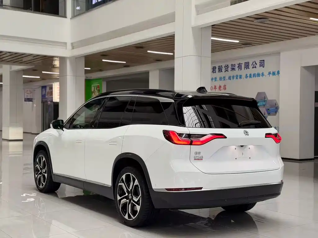 NIO ES8 — миниатюра 7