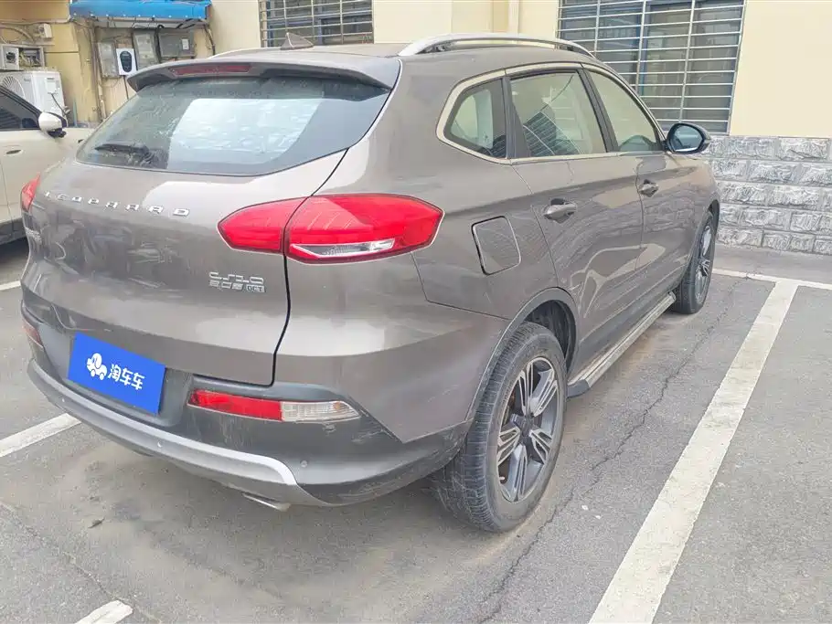 Changfeng CS10 2016 2.0T AT Luxury