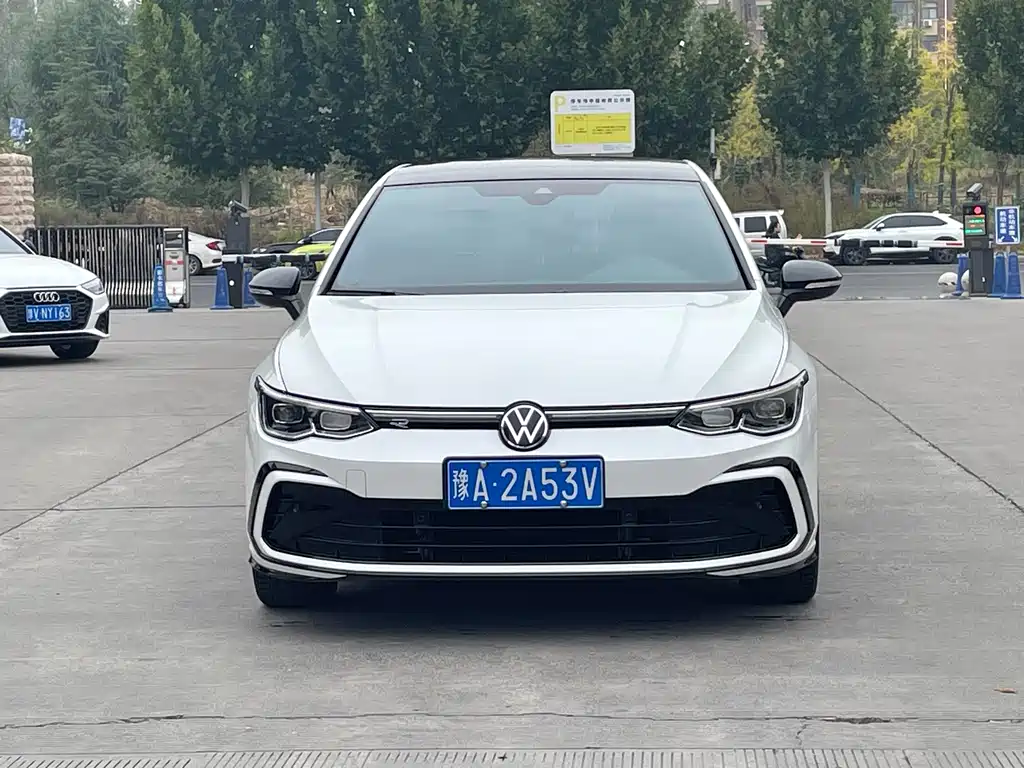Volkswagen Golf — миниатюра 2