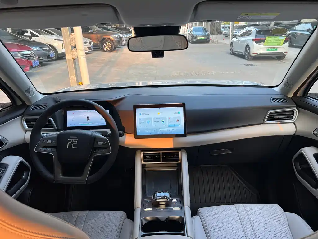 BYD Yuan UP — миниатюра 13