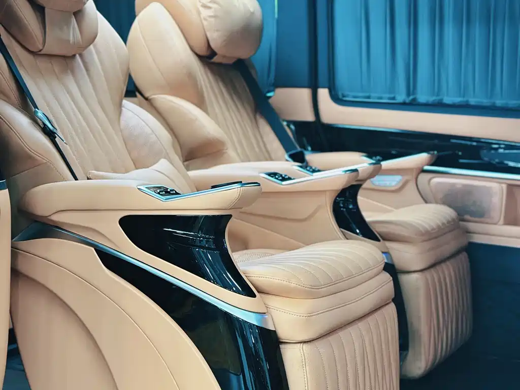 Mercedes-Benz V-Class V 2024 V 300 L Luxury