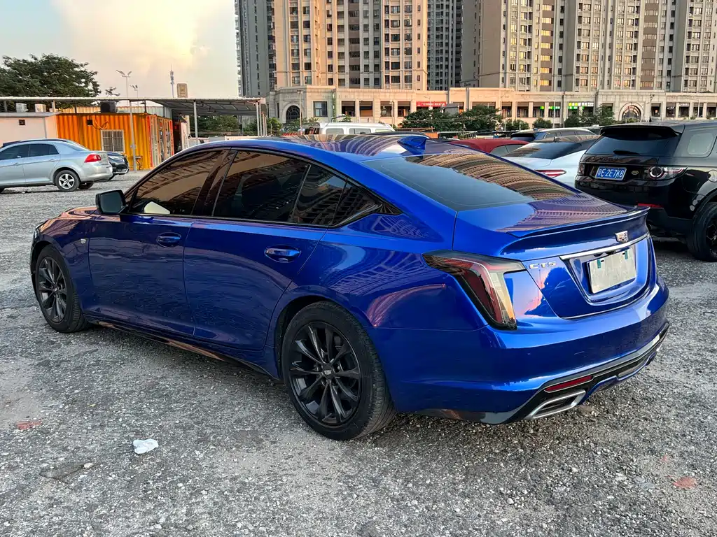 Cadillac CT5 2021 28T Fashion