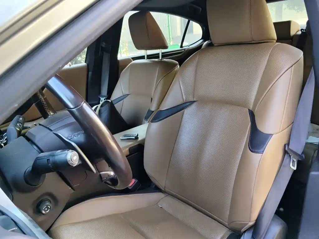 Lexus ES — миниатюра 8