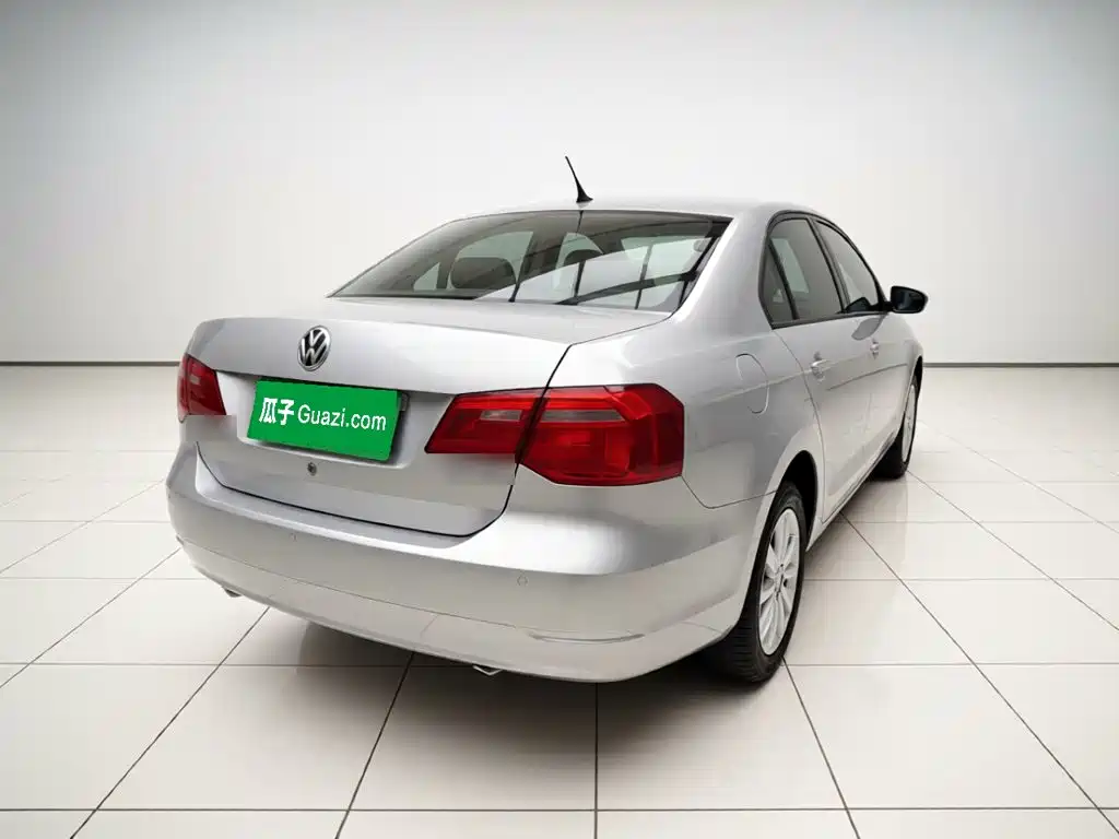 Volkswagen Jetta — миниатюра 6