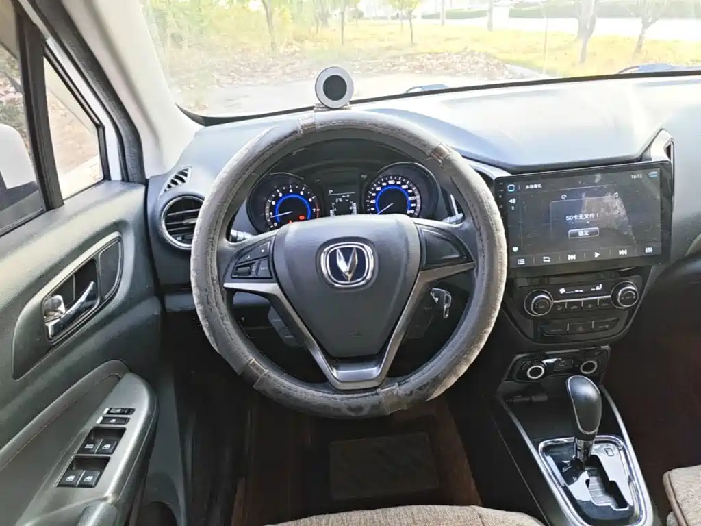 Changan CS15 — миниатюра 11