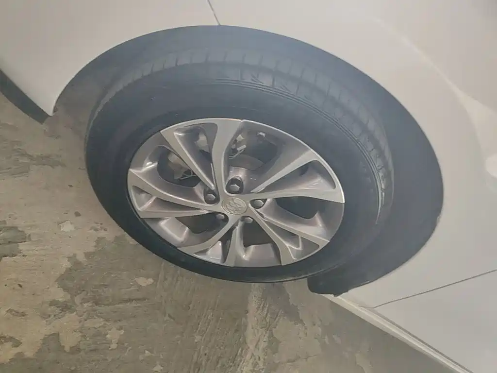 Buick Verano — миниатюра 23