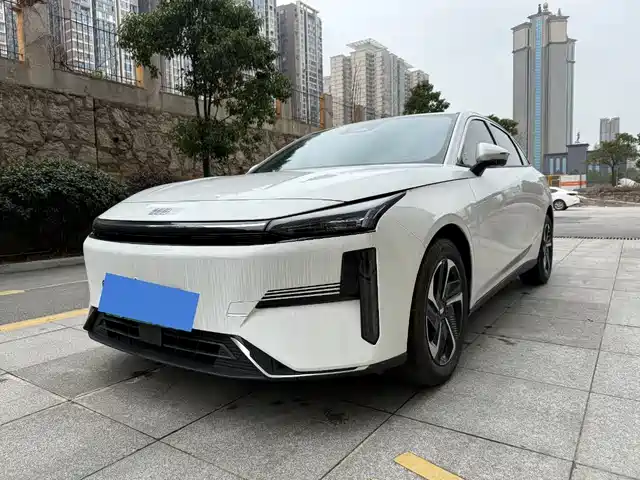 geely-galaxy galaxy-l6