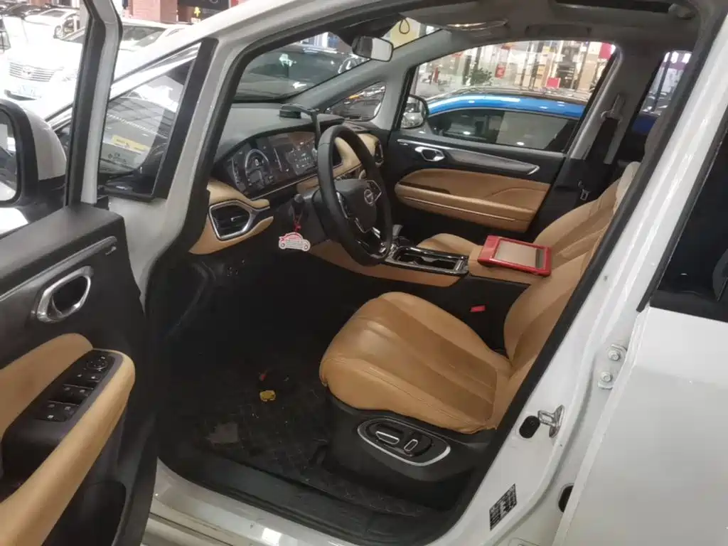 GAC Motor Trumpchi M6 — миниатюра 16