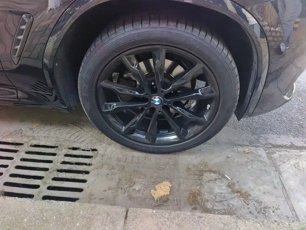BMW X3 — миниатюра 24