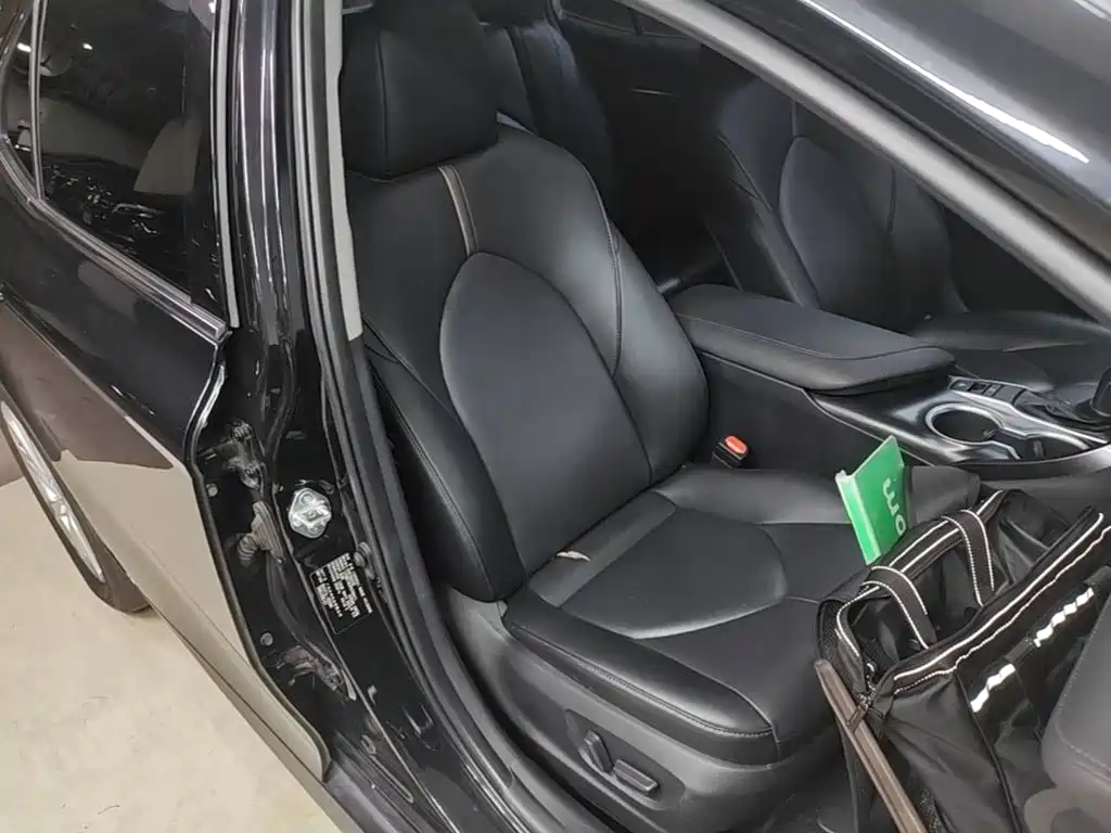 Toyota Camry — миниатюра 25