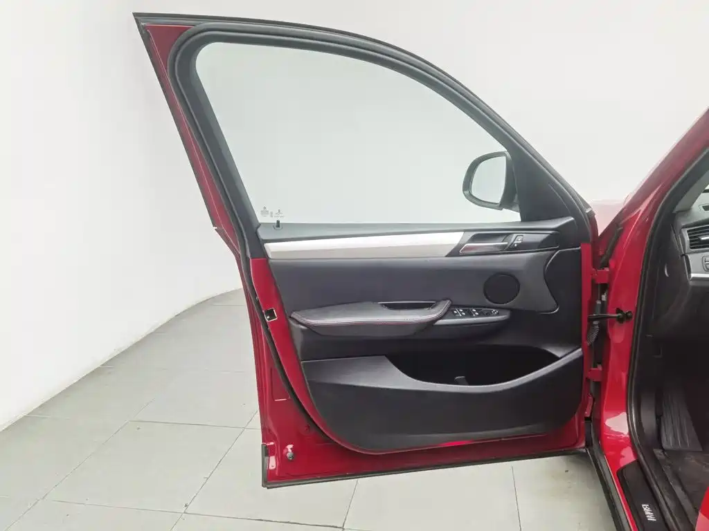 BMW X3 (Import) — миниатюра 8