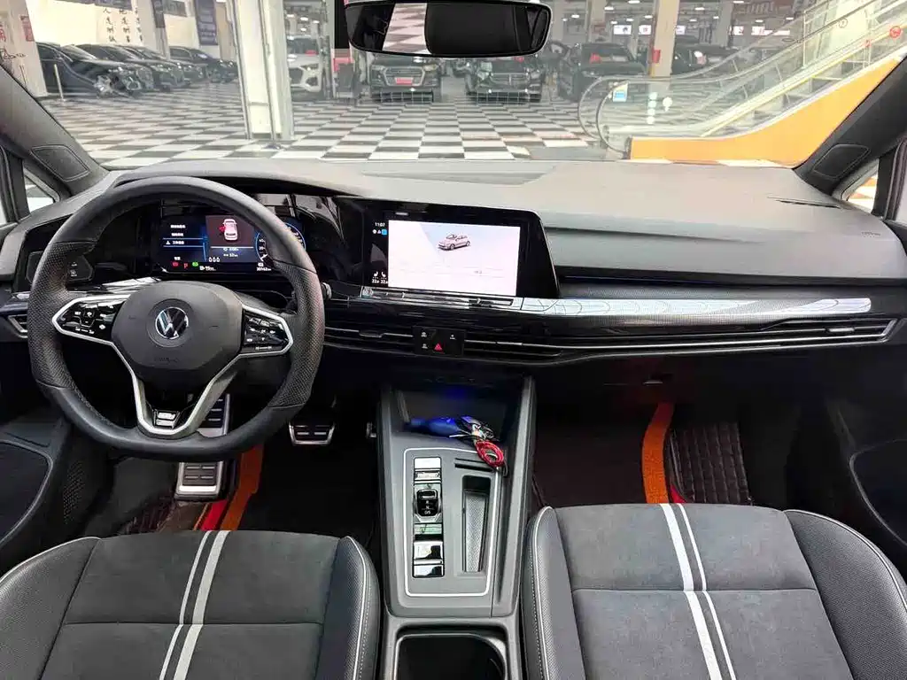 Volkswagen Golf — миниатюра 10
