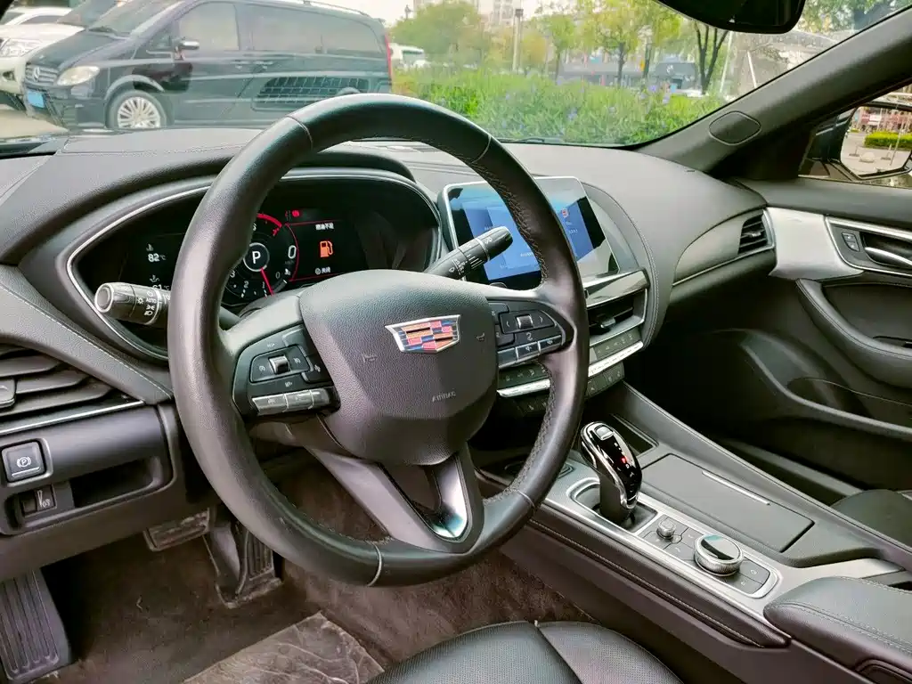 Cadillac CT5 — миниатюра 16