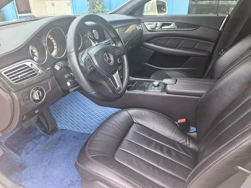 Mercedes-Benz CLS — миниатюра 12