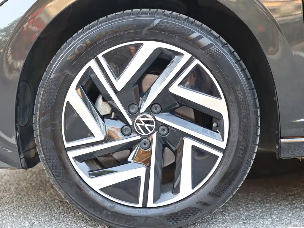 Volkswagen Sagitar — миниатюра 33