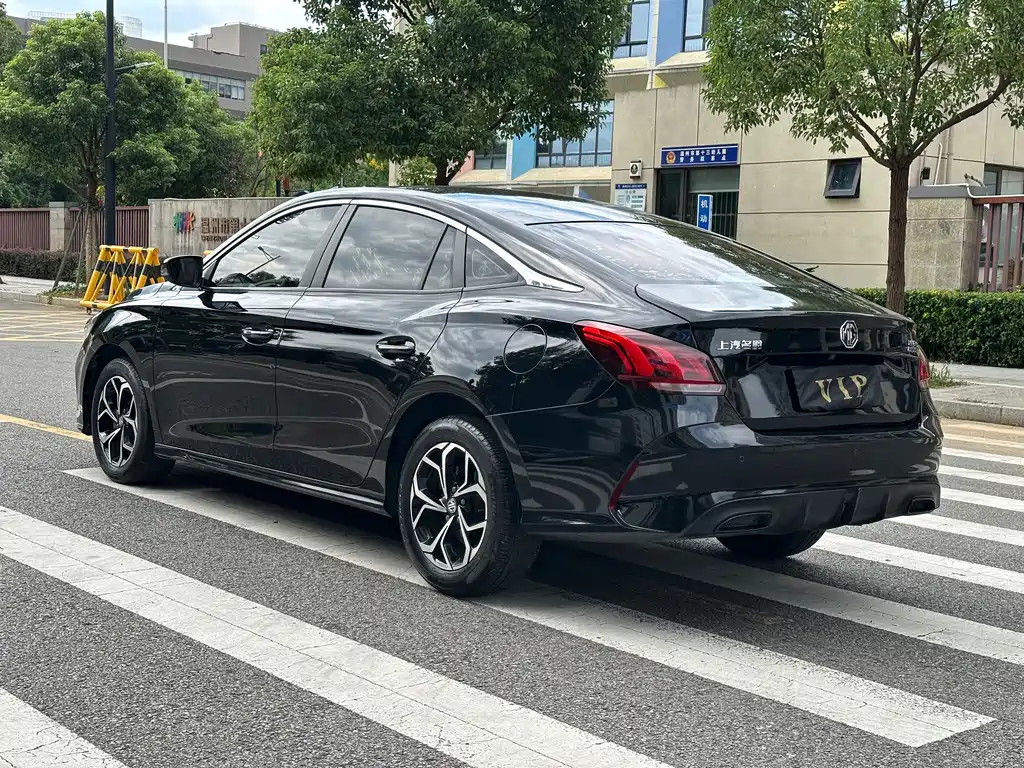 MG MG5 — миниатюра 7