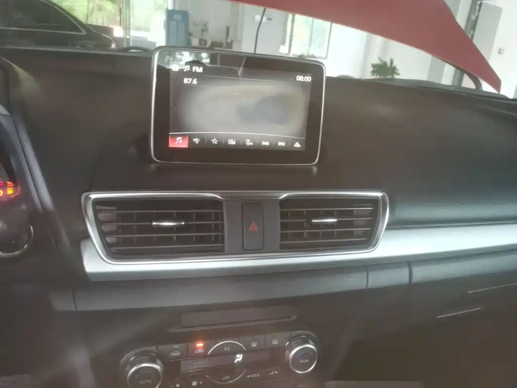 Mazda 3 Axela — миниатюра 13