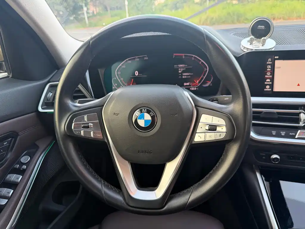 BMW 3 Series — миниатюра 15