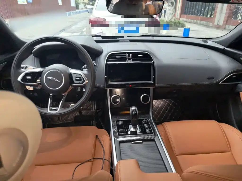 Jaguar XEL — миниатюра 10