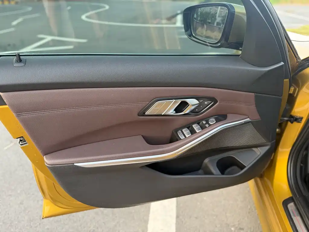 BMW 3 Series — миниатюра 12