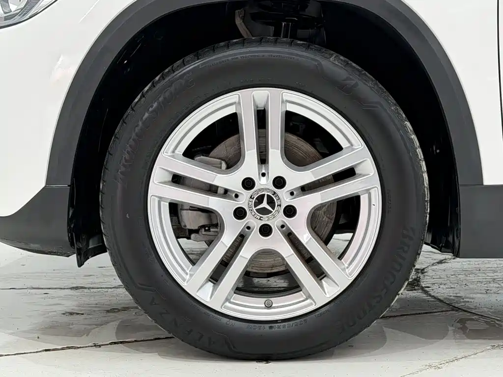 Mercedes-Benz GLA — миниатюра 11